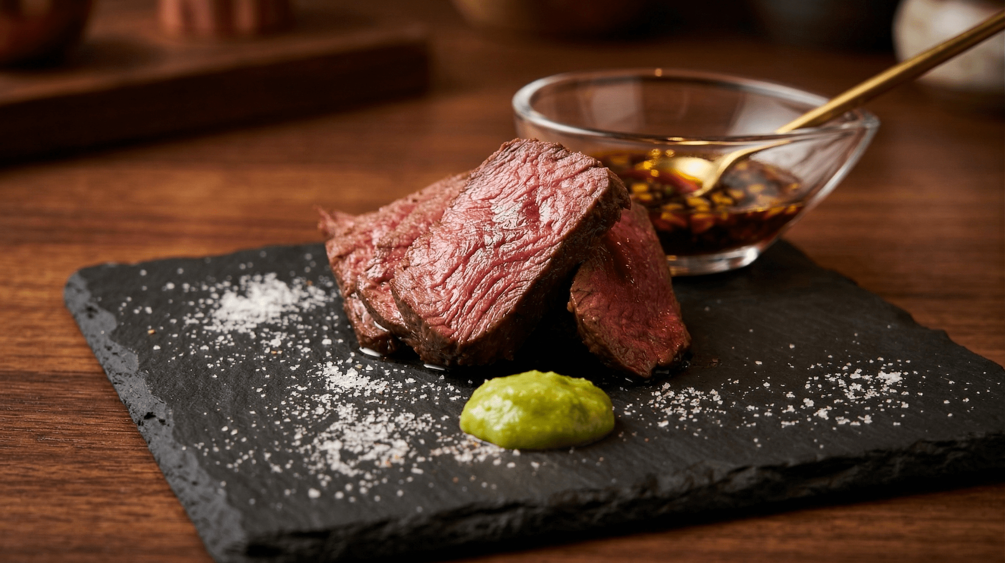 当店名物：北海道産エゾシカ肉のロースト